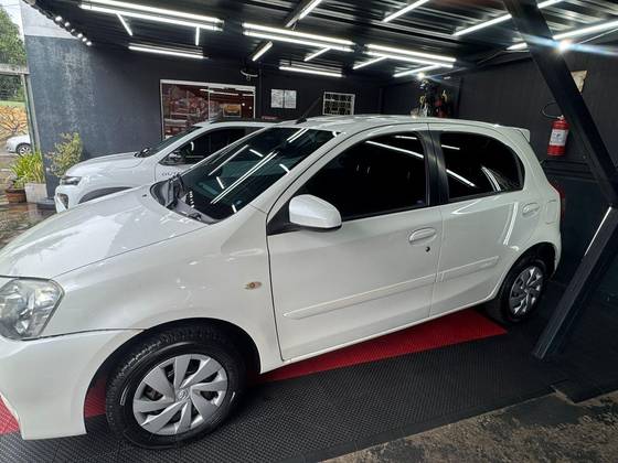 TOYOTA ETIOS 1.5 XS 16V FLEX 4P AUTOMÁTICO